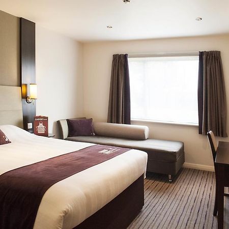Premier Inn Harlow Buitenkant foto