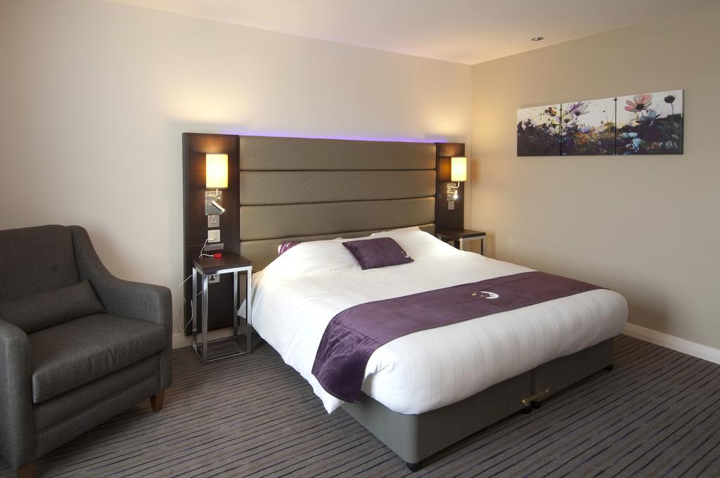 Premier Inn Harlow Buitenkant foto