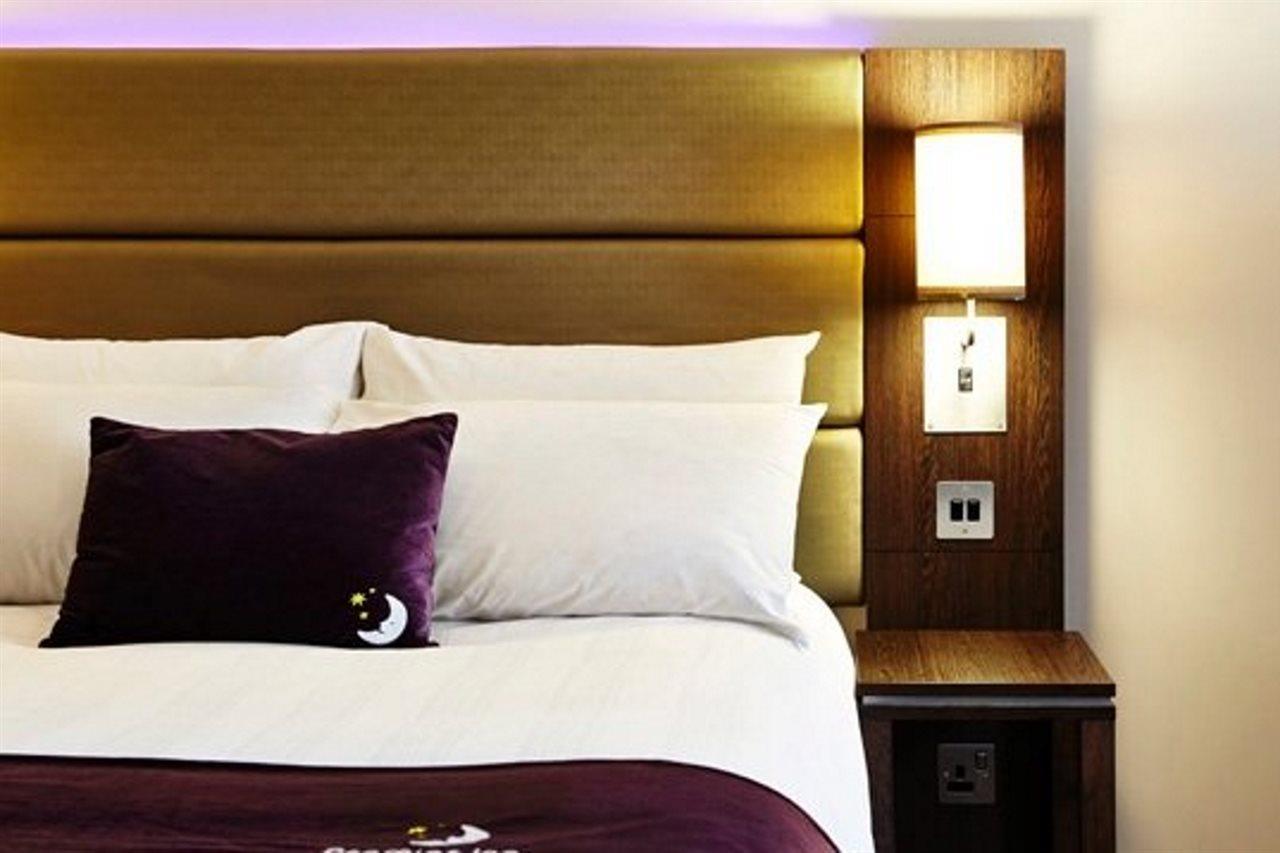Premier Inn Harlow Buitenkant foto