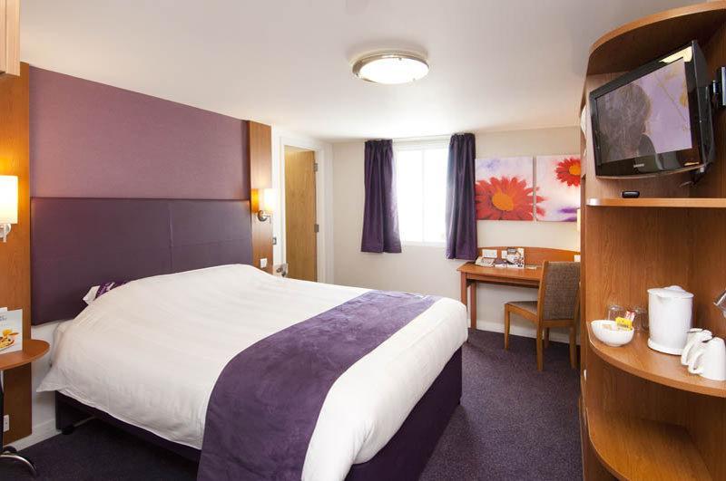 Premier Inn Harlow Buitenkant foto